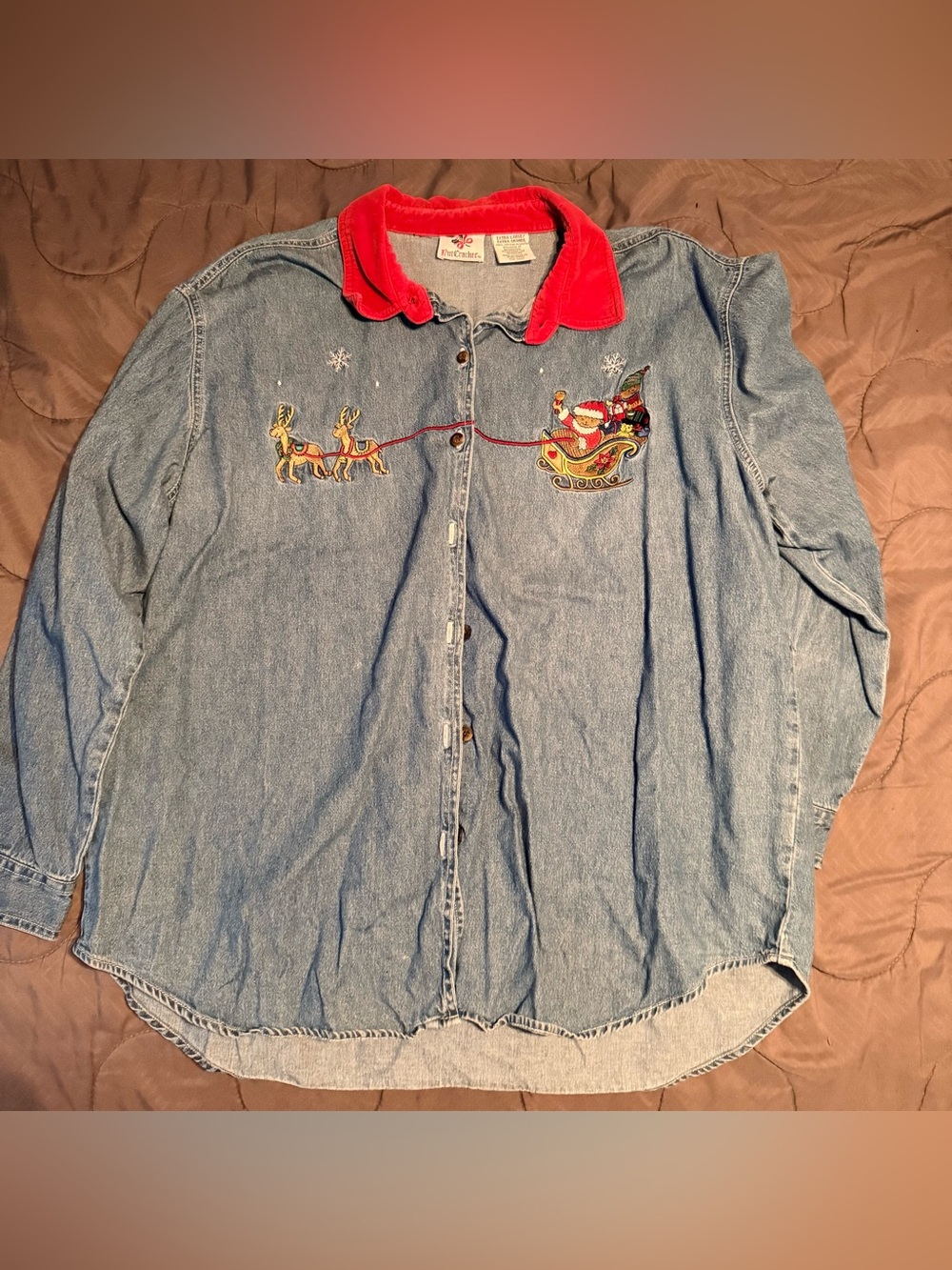 Vintage-Inspired Denim Holiday Button-Up Blouse with Red Velvet Collar